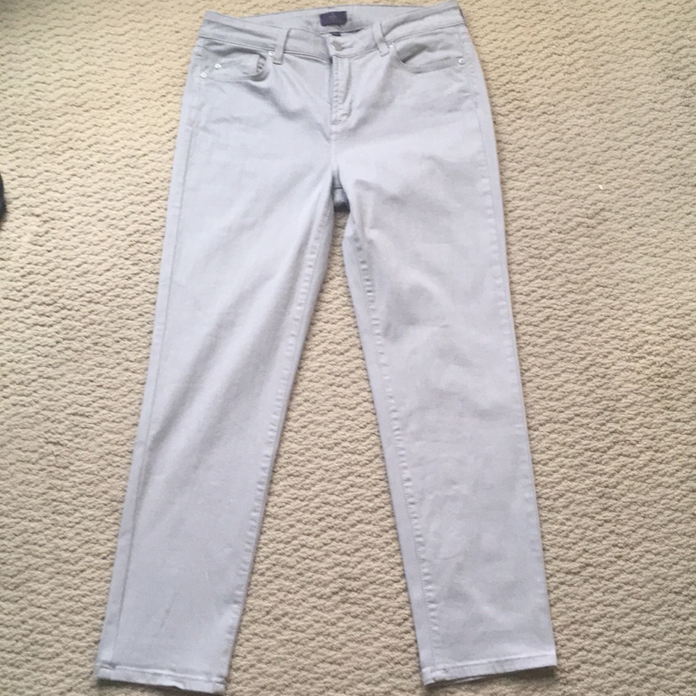 EUC NYDJ Light Gray Ankle Pants Size 10